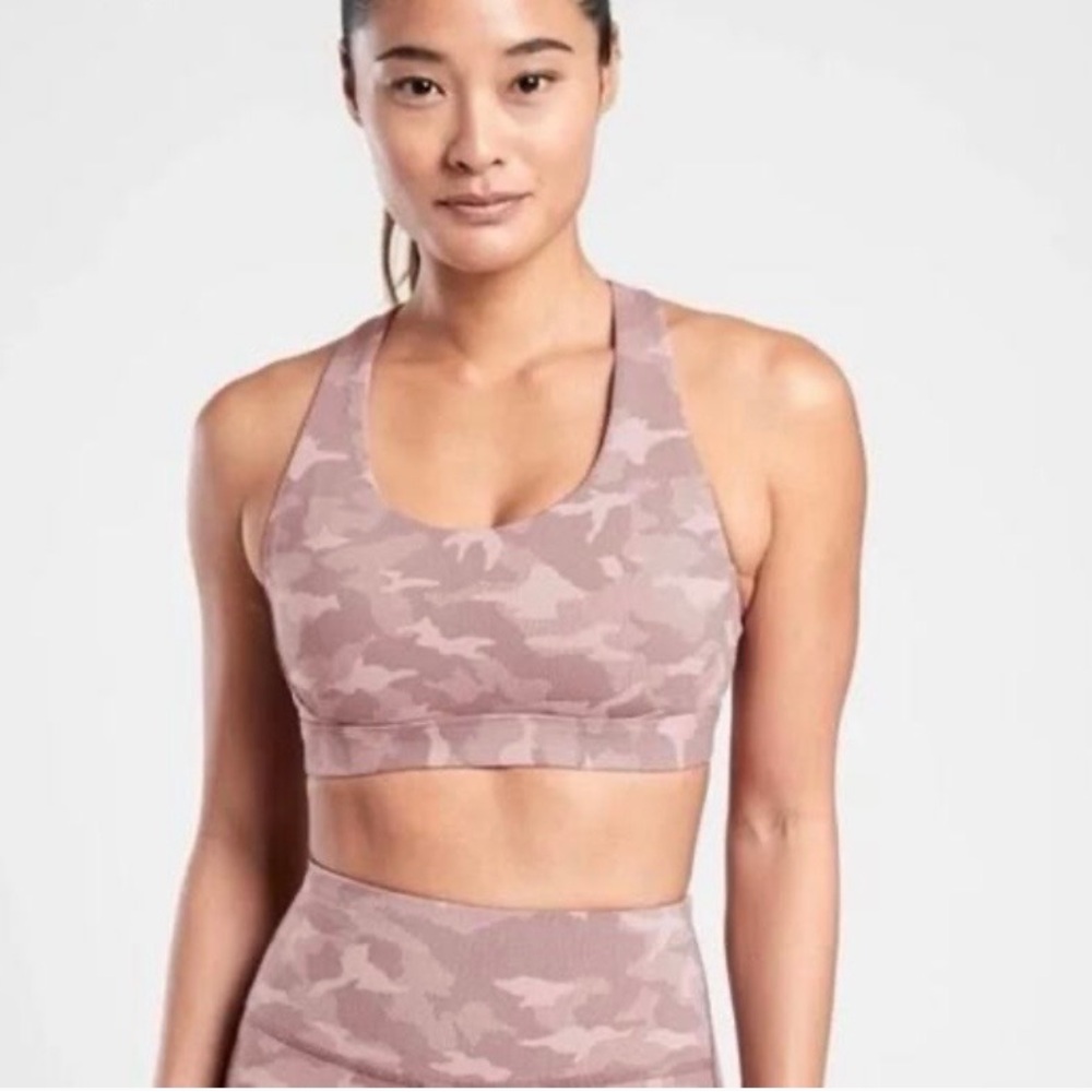 #470 Athleta Mauve Camo Sports Bra - Women's Medium Support. Like New
